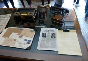 Wallington desk